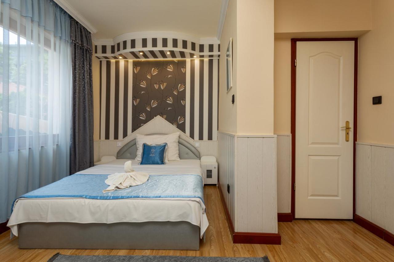 Illes Hotel Szeged Bagian luar foto