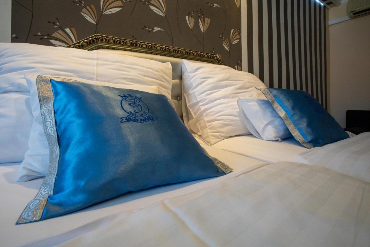 Illes Hotel Szeged Bagian luar foto