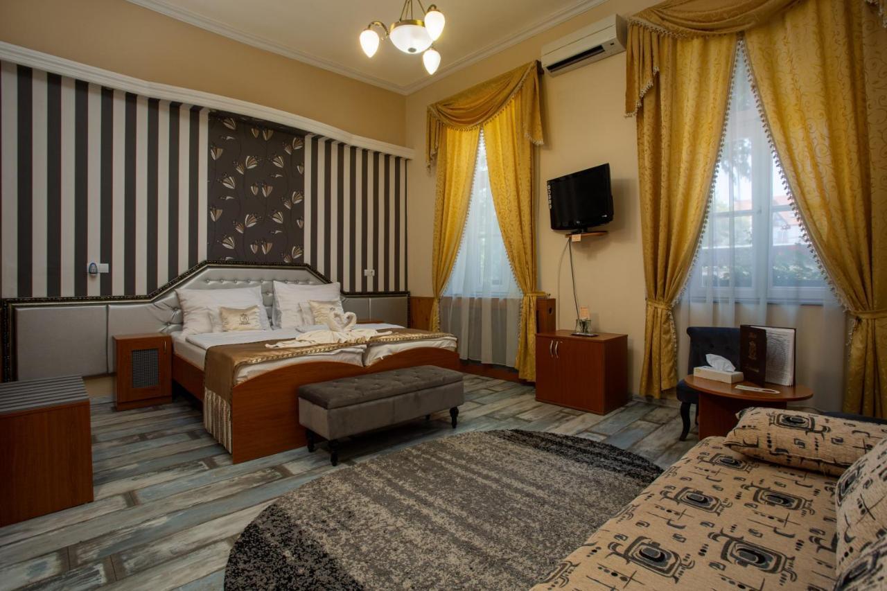 Illes Hotel Szeged Bagian luar foto