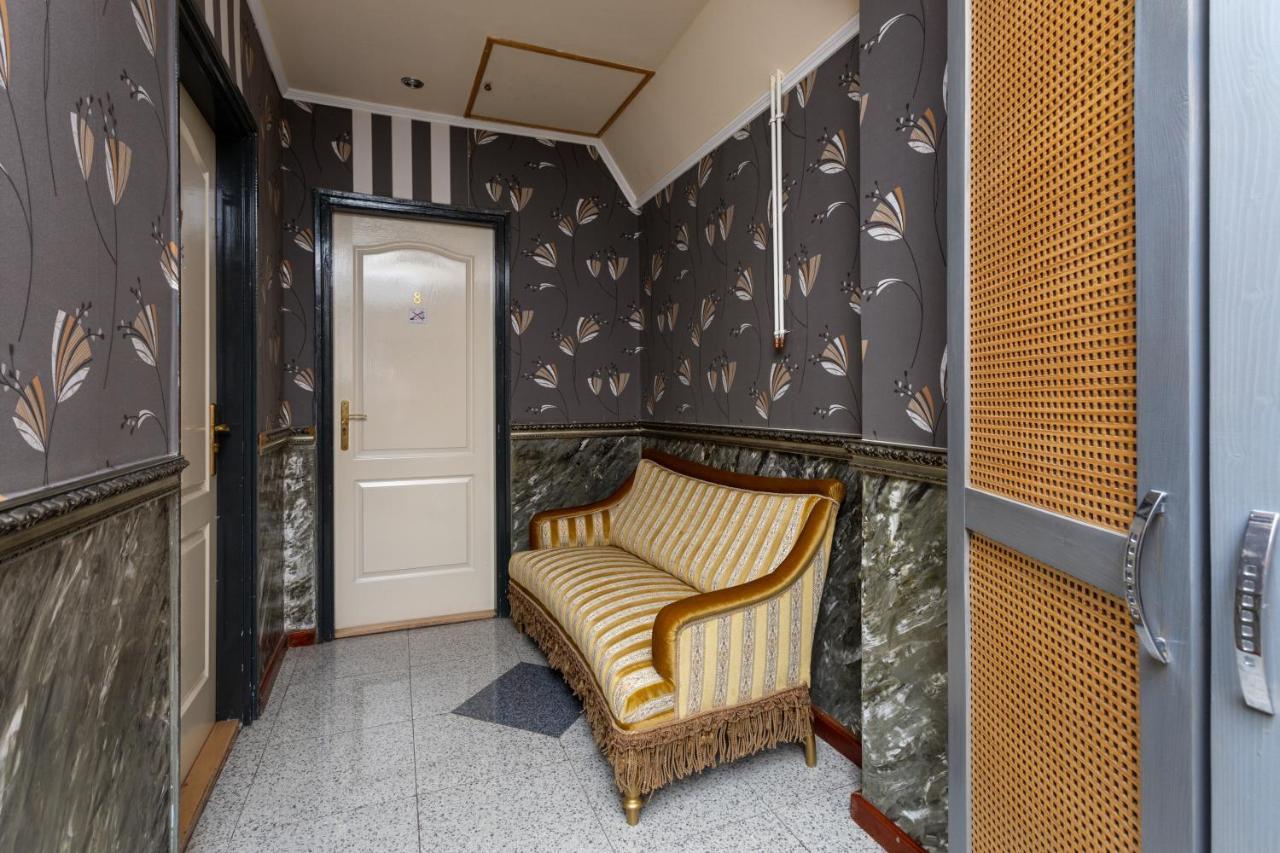 Illes Hotel Szeged Bagian luar foto